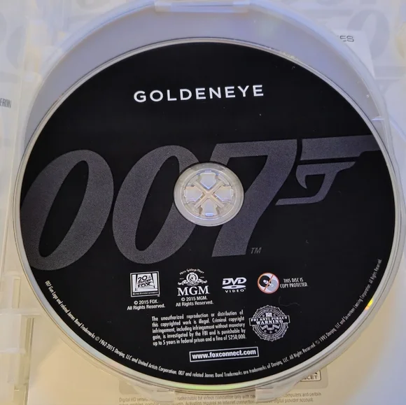 DVDs - Pierce Brosnan 007 Collection - Picture 7 of 12